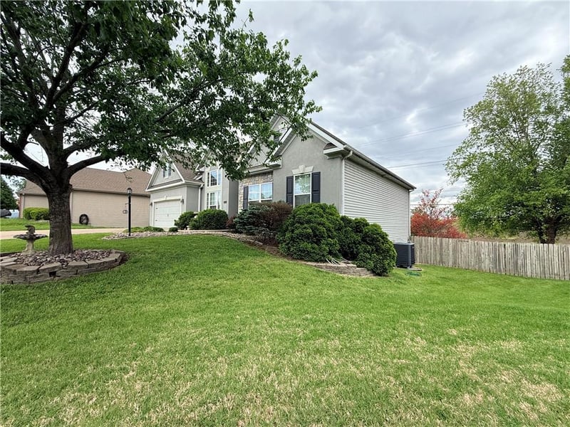 2611 Andrew Ct, St Joseph, MO 64503