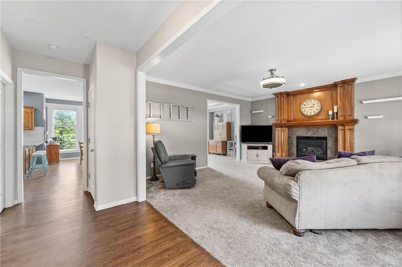 2183 Elm St, Olathe, KS 66061