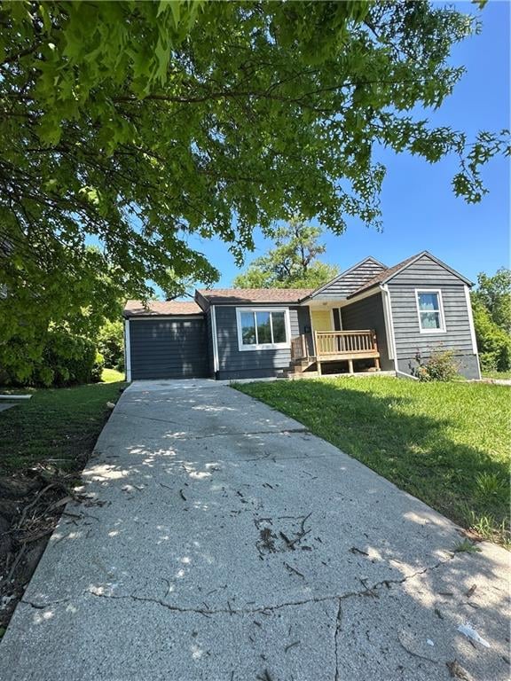 3618 Gregory Blvd, Kansas City, MO 64132