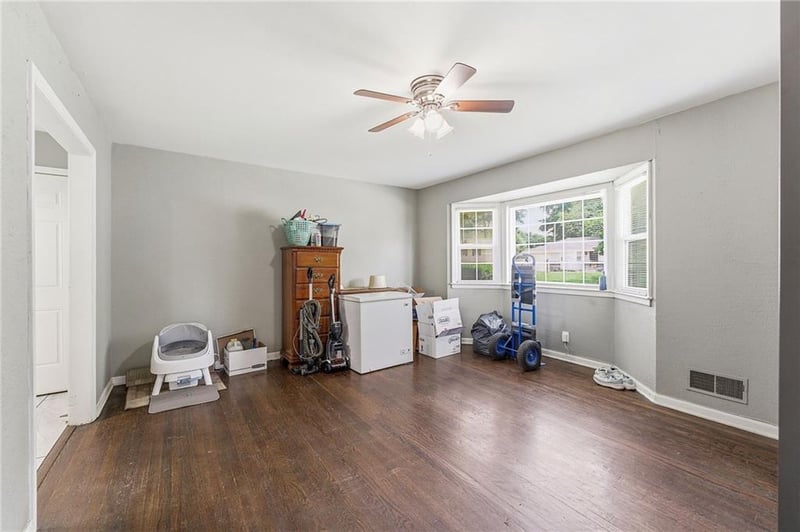 10114 White Ave, Kansas City, MO 64134