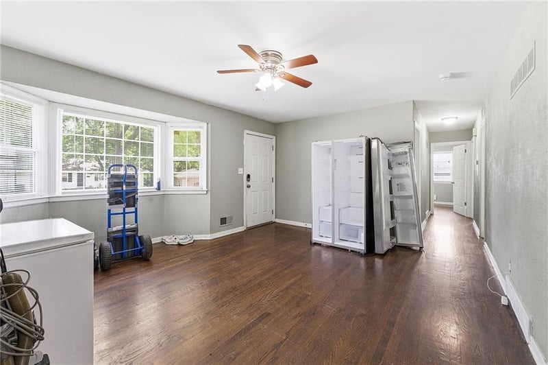 10114 White Ave, Kansas City, MO 64134