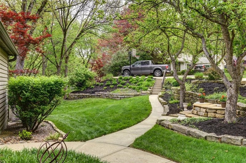 600 NW 41st St, Kansas City, MO 64116