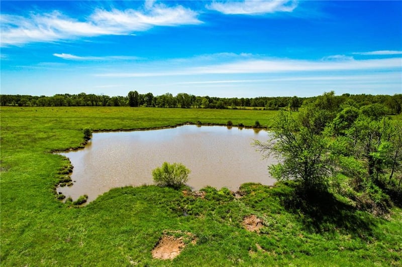 1100 Rd Rural Route, Rich Hill, MO 64779