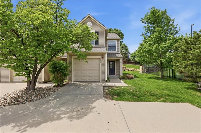 5538 Fairmount Ave, Kansas City, MO 64118