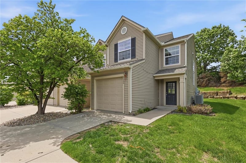 5538 Fairmount Ave, Kansas City, MO 64118