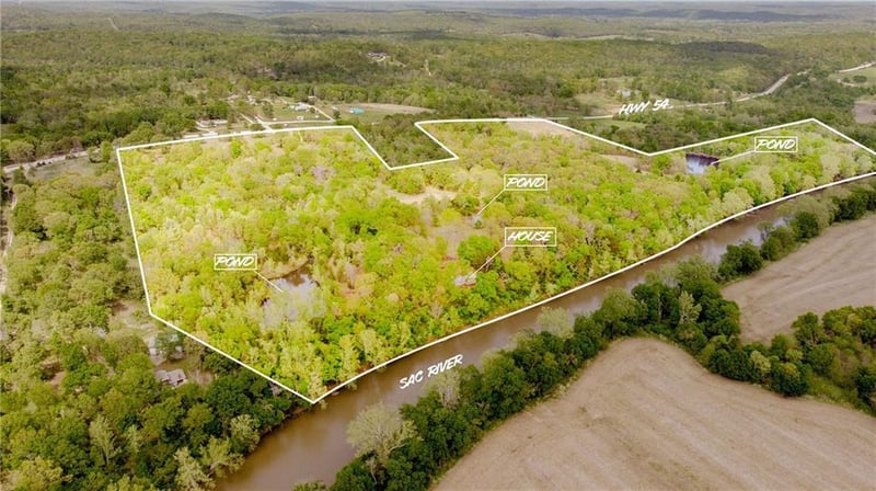 8780 75 Pvt Rd, Osceola, MO 64776