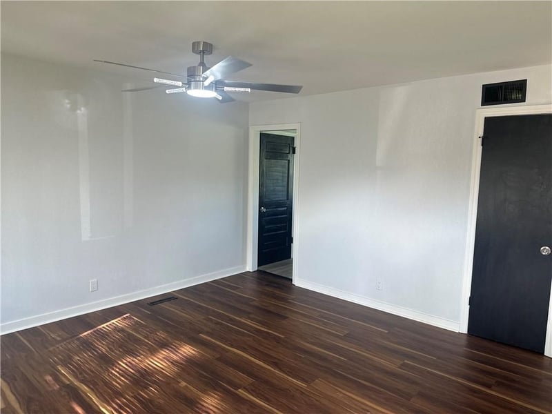 1311 Crane St, Independence, MO 64055