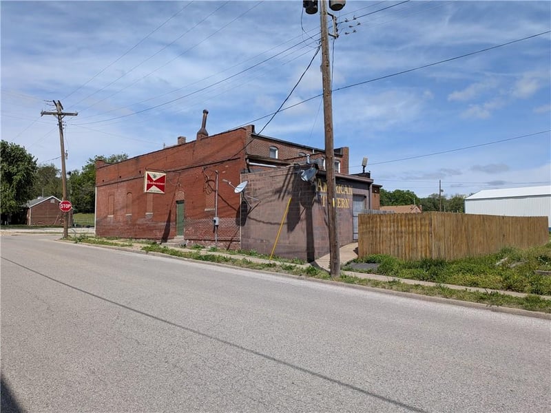 1001 3rd St, St Joseph, MO 64501