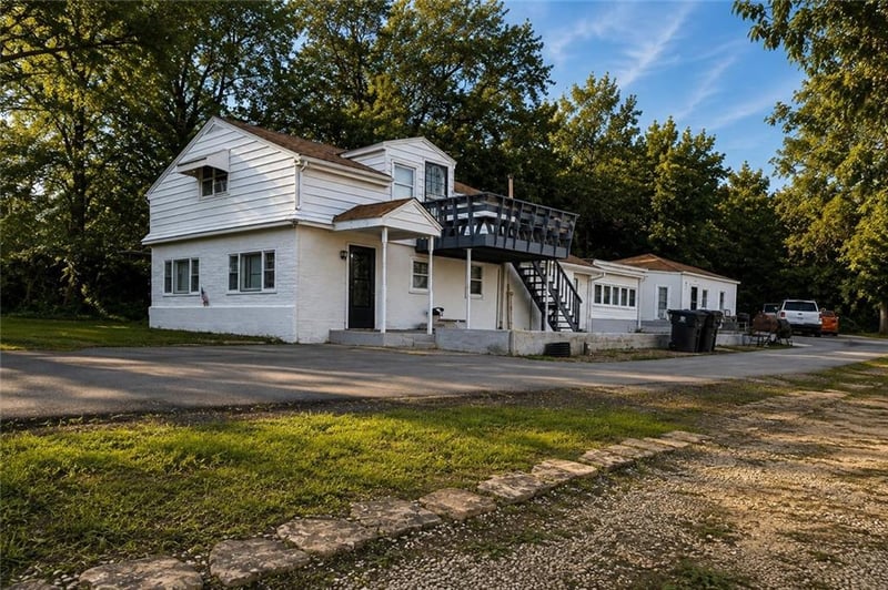 808 N Emery St, Independence, MO 64050