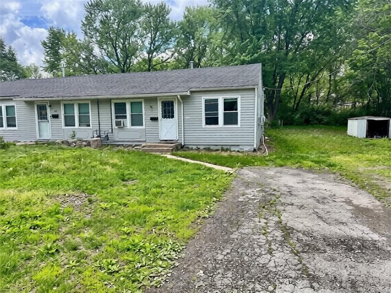 111 Annie St, Olathe, KS 66061