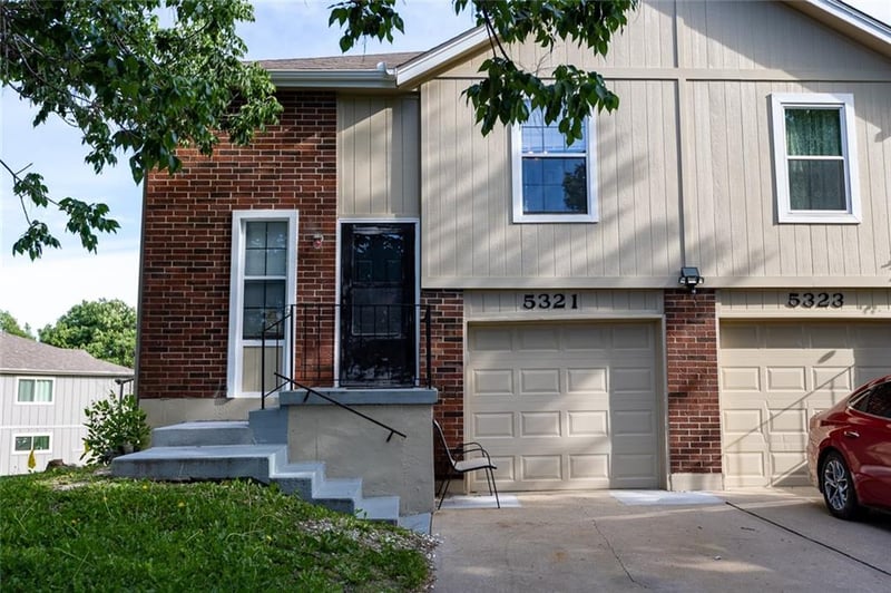5321 NW 87th Ct, Kansas City, MO 64154