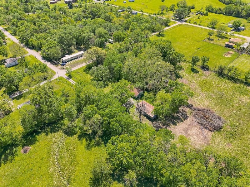 442 128th Ter, Fort Scott, KS 66701