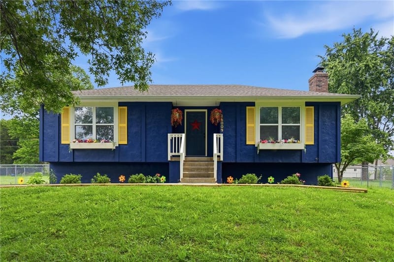 16009 Eastern Ave, Belton, MO 64012