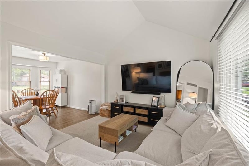 21430 181st Ter, Olathe, KS 66062