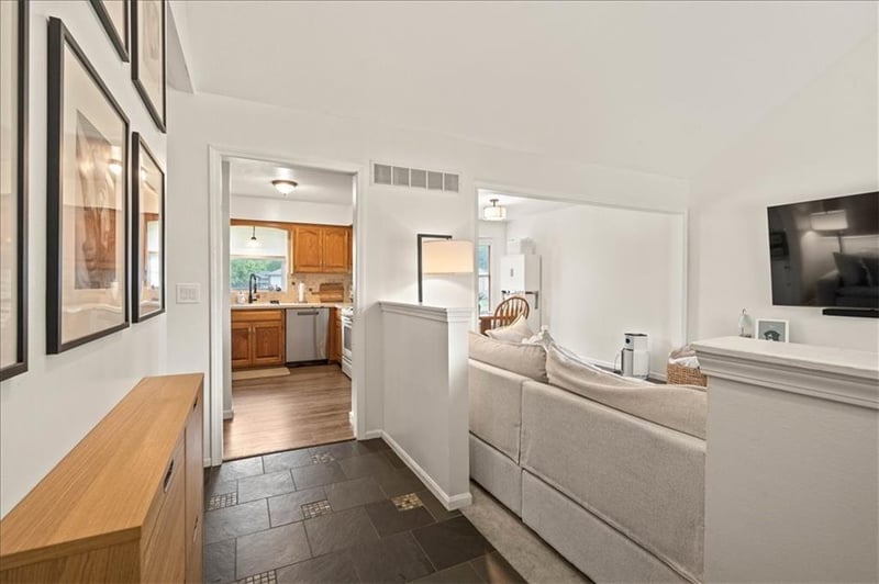 21430 181st Ter, Olathe, KS 66062