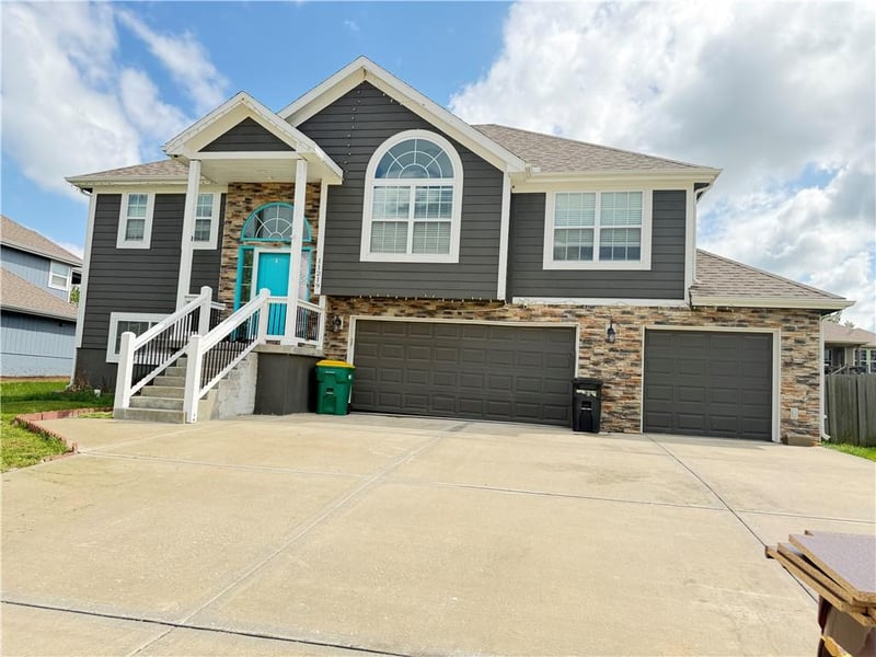 11219 Kimball Ave, Kansas City, KS 66109