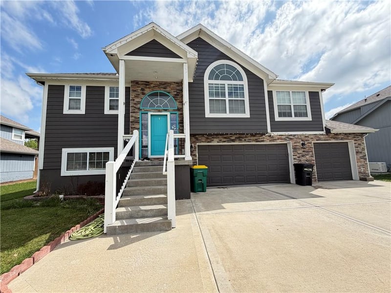 11219 Kimball Ave, Kansas City, KS 66109