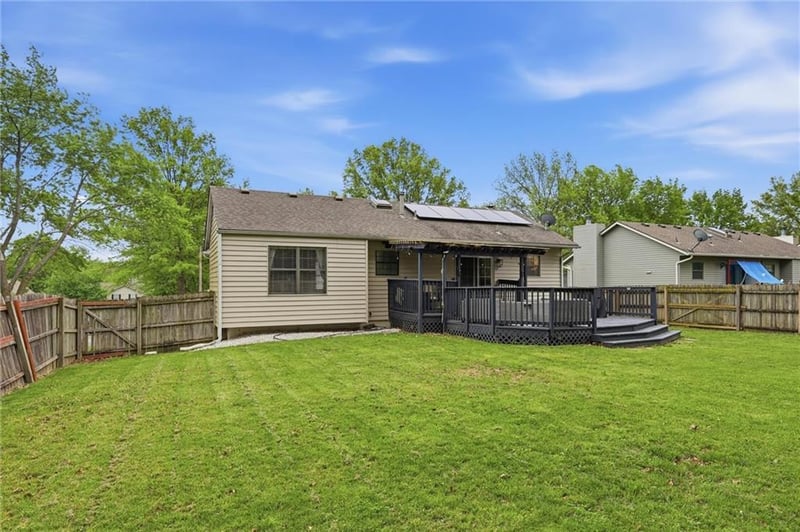 312 Onyx Dr, Lee's Summit, MO 64063