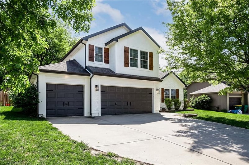 503 137th Pl, Bonner Springs, KS 66012