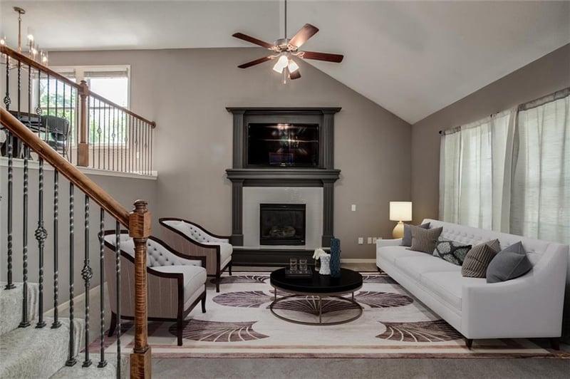 503 137th Pl, Bonner Springs, KS 66012