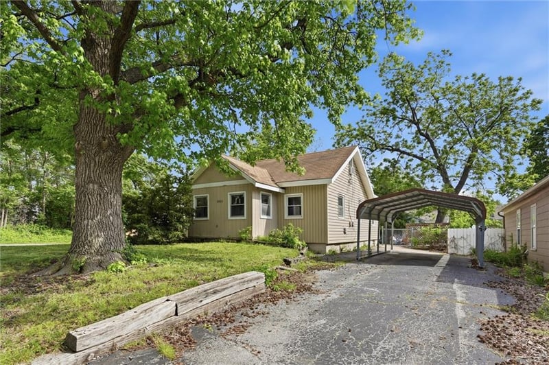 2901 W 43rd Ter, Kansas City, KS 66103