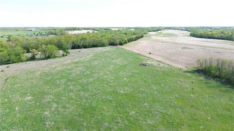 C Hw, Albany, MO 64402