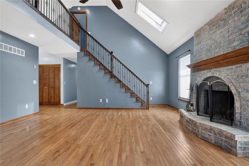7417 Park Ave, Gladstone, MO 64118