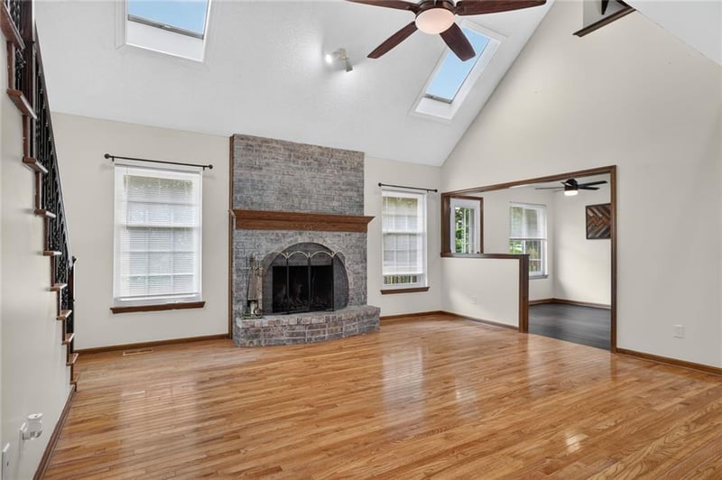 7417 Park Ave, Gladstone, MO 64118