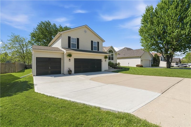 10309 86th St, Kansas City, MO 64153