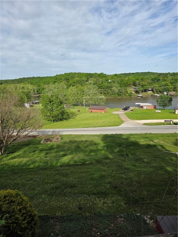 20325 Lost Valley Rd, Warsaw, MO 65355