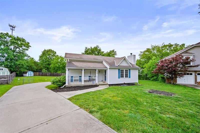 409 Autumn Ct, Belton, MO 64012