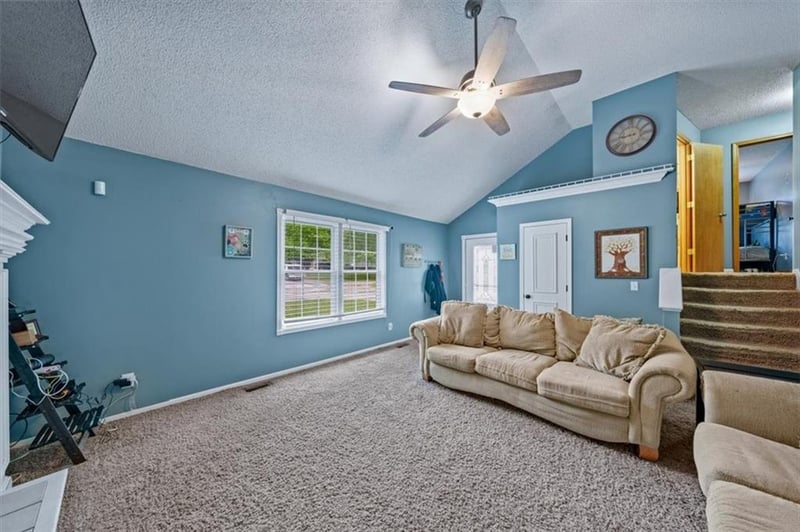 409 Autumn Ct, Belton, MO 64012