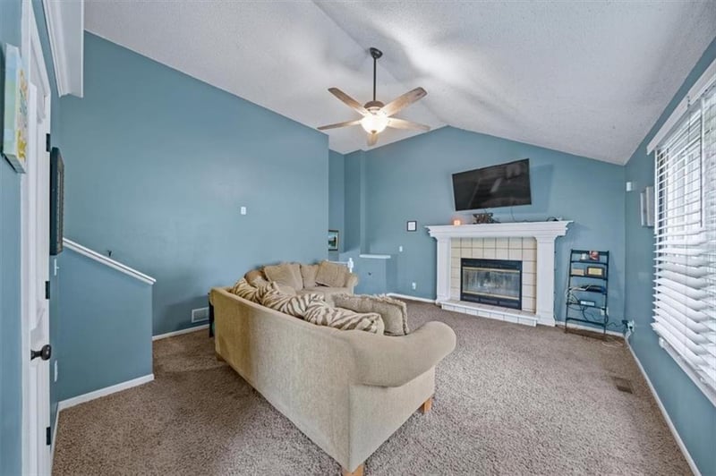409 Autumn Ct, Belton, MO 64012