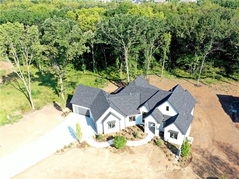 12202 W 165th Ter, Overland Park, KS 66221