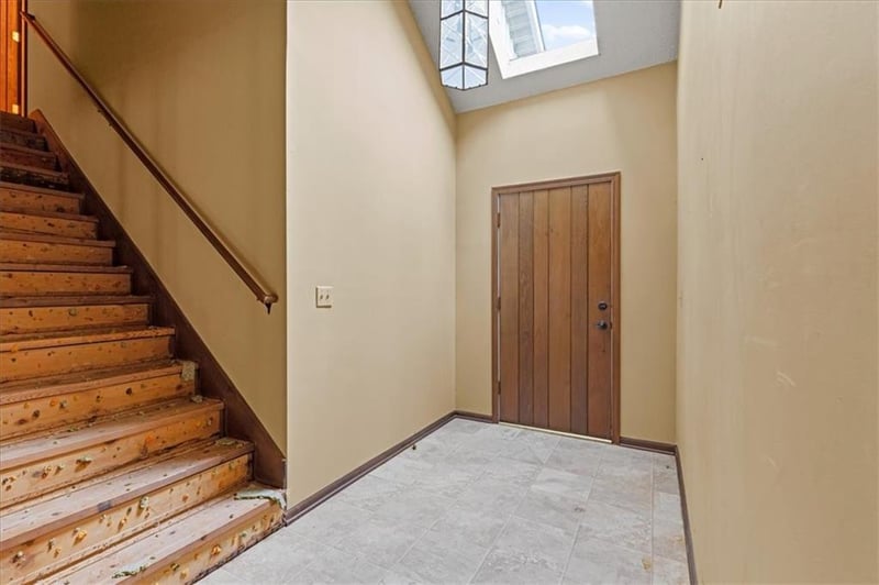 8300 Grant Ave, Overland Park, KS 66212