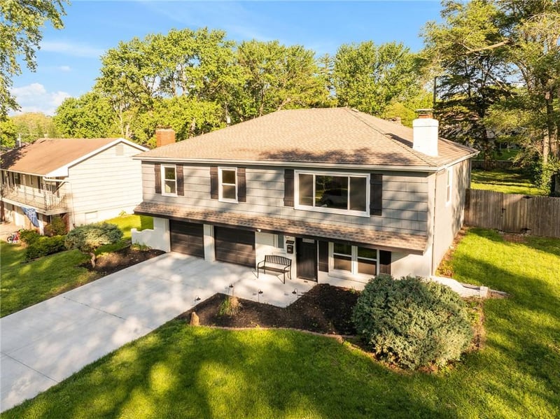 9248 Wedd Dr, Overland Park, KS 66212