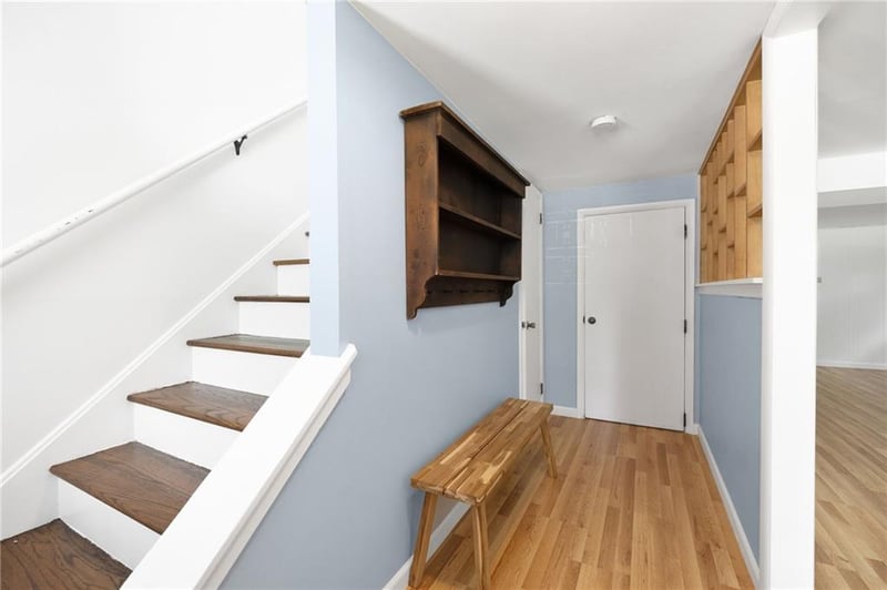 9248 Wedd Dr, Overland Park, KS 66212