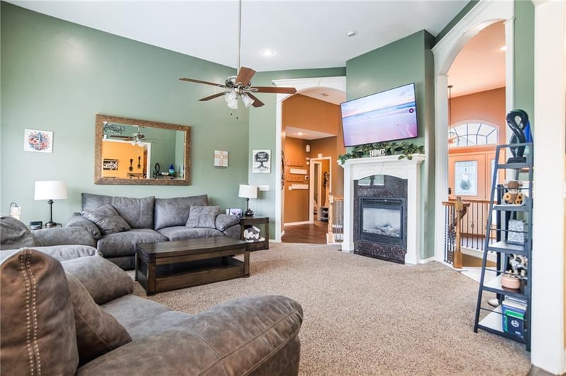 12216 Merion Dr, Kansas City, KS 66109