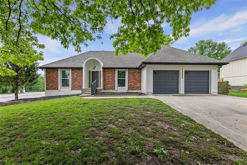 11901 100th St, Lenexa, KS 66215