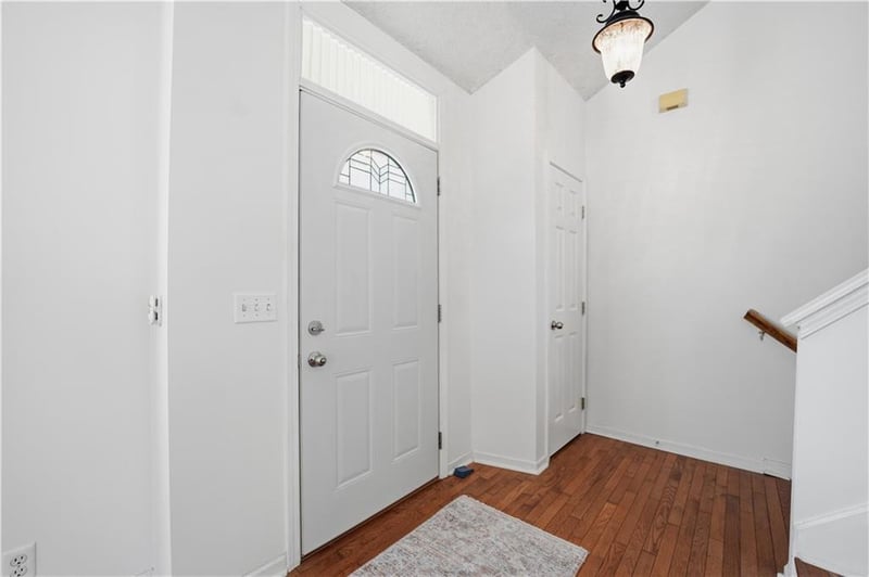 7305 N Richmond Ave, Kansas City, MO 64158