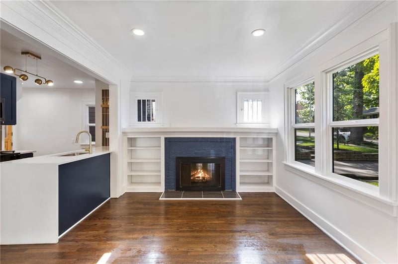 17 65th Ter, Kansas City, MO 64113