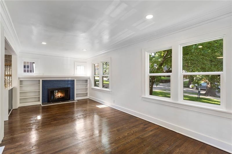 17 65th Ter, Kansas City, MO 64113