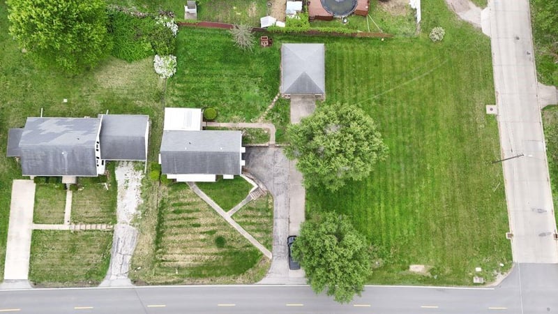 2802 Blackwell Rd, St Joseph, MO 64506