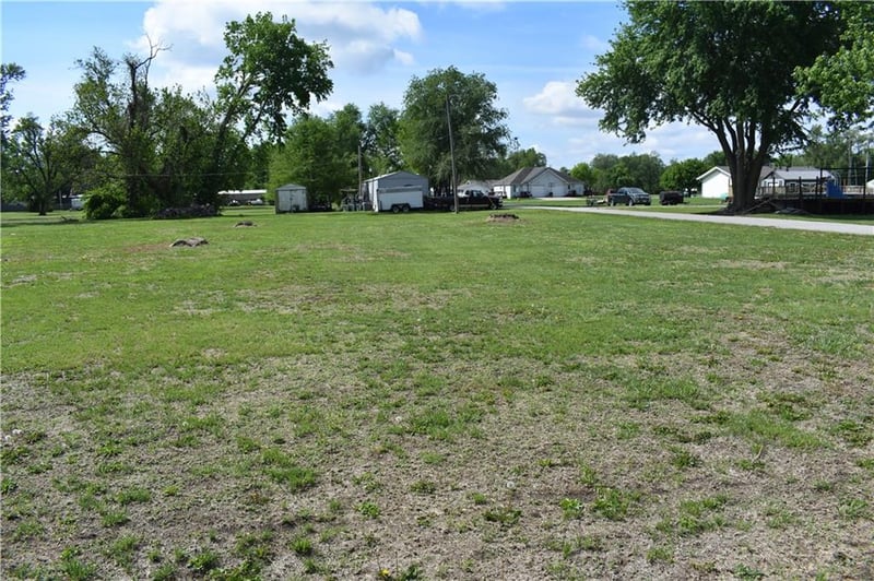 Atlantic St, Elwood, KS 66024