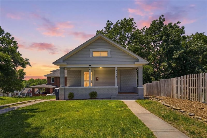 4240 Highland Ave, Kansas City, MO 64110