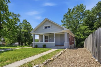 4240 Highland Ave, Kansas City, MO 64110