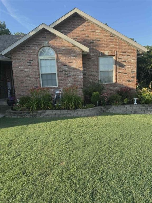241 66 Rd, Clinton, MO 64735