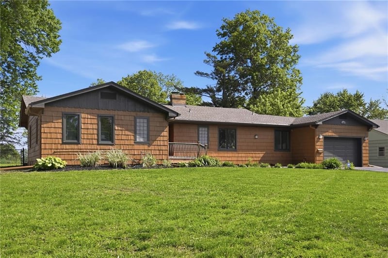 1316 108th St, Kansas City, MO 64131