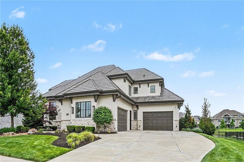 17213 Goddard St, Overland Park, KS 66221