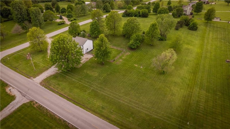 8720 149th St, Liberty, MO 64068